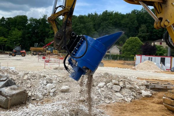 PHOTO-2022-06-13-15-16-42-600x400